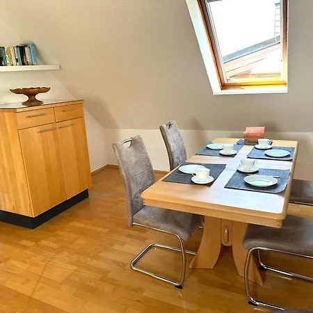 Tohuus Op'n Doerp Appartement *